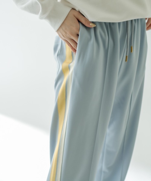 mystic（ミスティック）の「ジャジーラインパンツ（スウェットパンツ・レディース・ベージュ/ブルー・FREE）」の13枚目の写真