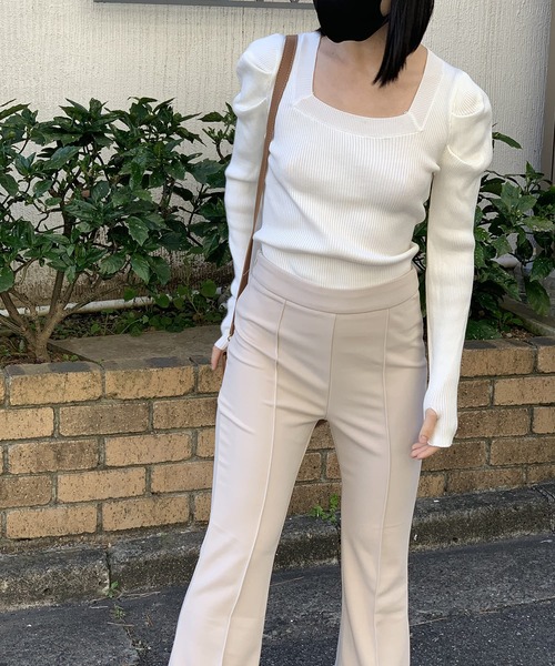 Jewelobe(ジュエローブ)の「タックスリーブスクエアネックニットトップス(ニット/セーター・レディース・ホワイト/ブラック/ブラウン/ブルー/杢グレー・FREE)」の16枚目の写真