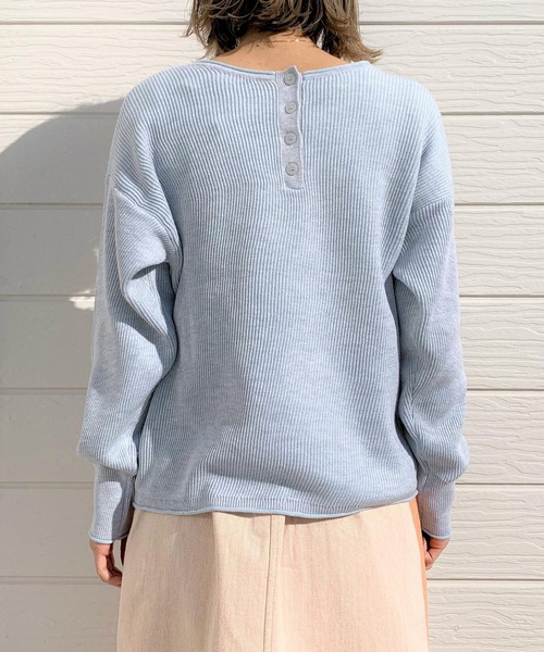 Q（キュー）の「両畦バイカラーVネックニット（ニット/セーター・レディース・ライトグレー/ベビーピンク・MEDIUM）」の5枚目の写真