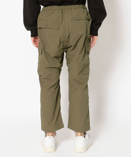AVIREX(アヴィレックス)の「【直営店限定】バギーフィット イージー カーゴパンツ / BAGGY FIT EASY CARGO PANTS / アヴィレックス / AVIREX(その他パンツ・メンズ・オリーブ/タン・1/2/3)」の3枚目の写真