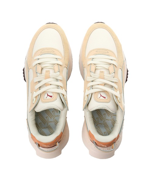 PUMA（プーマ）の「PUMA プーマ PUMA x emmi ワイルドライダー ウィメンズ（スニーカー・レディース・アイボリー・22.5cm/23.5cm/24.5cm/25.5cm/23.0cm/24.0cm/25.0cm/22.0cm）」の2枚目の写真