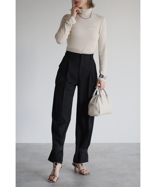 Bonjour Sagan(ボンジュールサガン)の「アンクルベルトスラックス(その他パンツ・レディース・ベージュ/ブラック・MEDIUM/LARGE)」の5枚目の写真