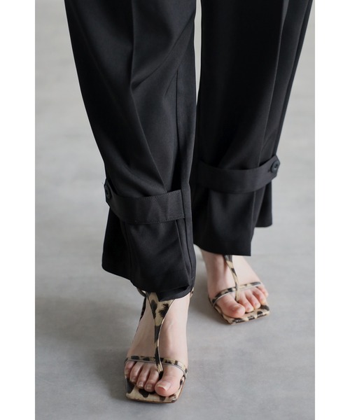 Bonjour Sagan(ボンジュールサガン)の「アンクルベルトスラックス(その他パンツ・レディース・ベージュ/ブラック・MEDIUM/LARGE)」の12枚目の写真