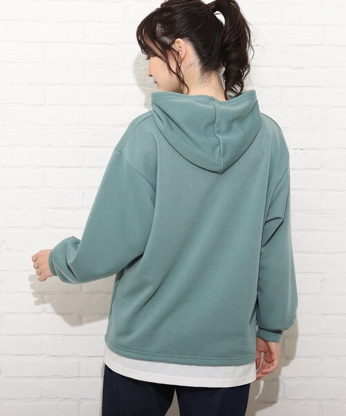 Cutie Blonde（キューティーブロンド）の「◆【S-L】裾レイヤード風フーディ（パーカー・レディース・グレー/ブラック/グリーン・01/02/03）」の6枚目の写真