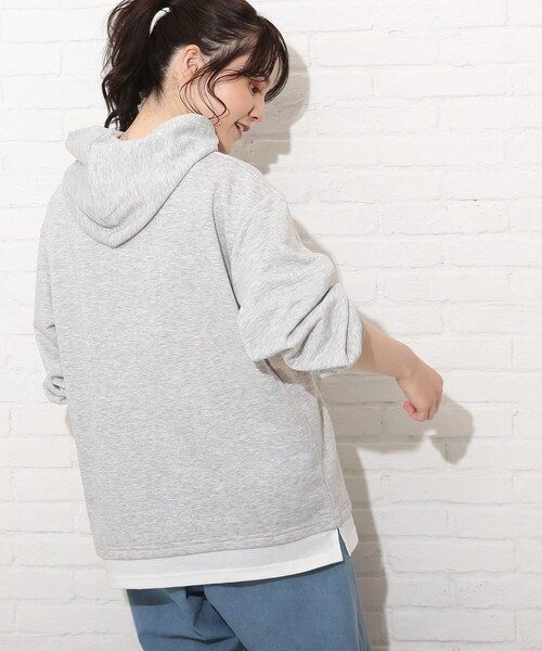 Cutie Blonde（キューティーブロンド）の「◆【S-L】裾レイヤード風フーディ（パーカー・レディース・グレー/ブラック/グリーン・01/02/03）」の16枚目の写真