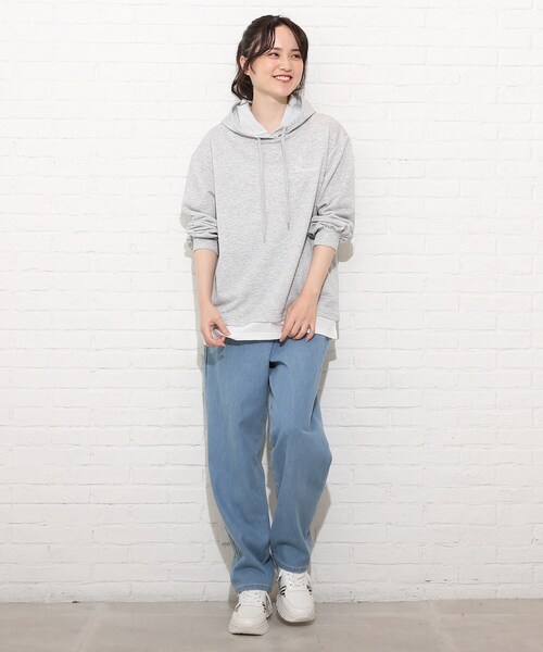 Cutie Blonde（キューティーブロンド）の「◆【S-L】裾レイヤード風フーディ（パーカー・レディース・グレー/ブラック/グリーン・01/02/03）」の17枚目の写真