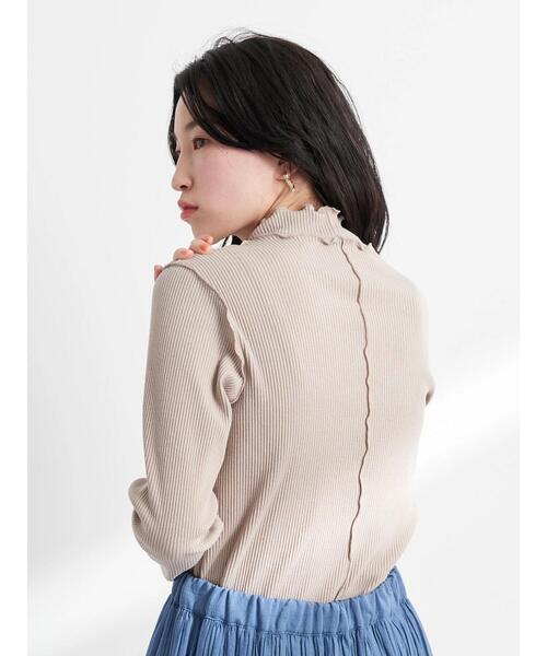 earth music&ecology（アースミュージックアンドエコロジー）の「リブメローハイネックプルオーバー*（その他トップス・レディース・ブラック/ライトカーキ/オフホワイト/グレイッシュベージュ・S/M）」の20枚目の写真