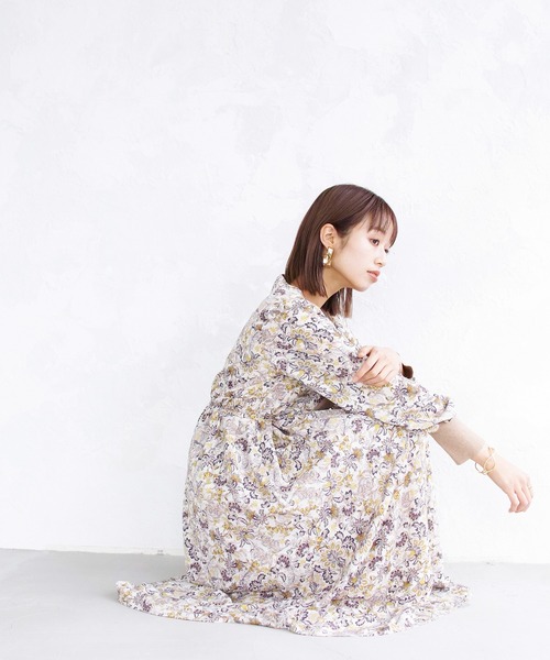 ENNEA（エンネア）の「【手洗いできる】ニット切り替えボタニカルプリントキーネックワンピース（ワンピース・レディース・オフホワイト/ブラック/ライトグリーン・38）」の4枚目の写真
