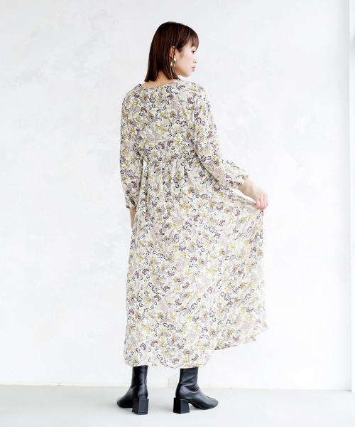 ENNEA（エンネア）の「【手洗いできる】ニット切り替えボタニカルプリントキーネックワンピース（ワンピース・レディース・オフホワイト/ブラック/ライトグリーン・38）」の9枚目の写真
