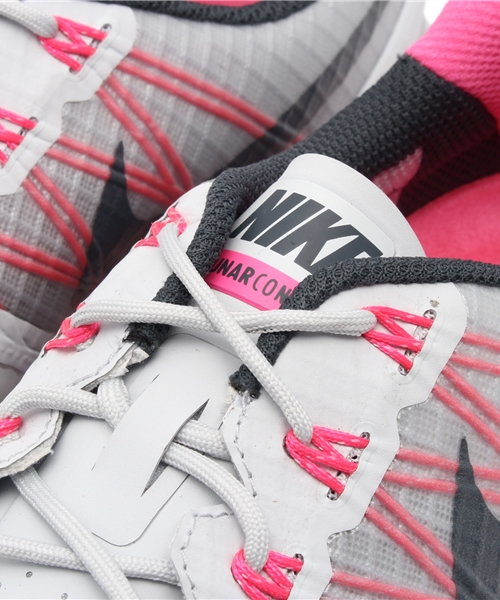 NIKE(ナイキ)の「NIKE / ルナコントロール (WOMEN'S)(その他シューズ・レディース・ピンク/イエロー系その他/サックスブルー・23.5cm/24.0cm/23.0cm/24.5cm)」の5枚目の写真