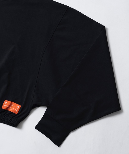 Hurley （ハーレー）の「W UTILITY DOLMAN FZ HOODIE  ハーレーレディースパーカー　水陸両用　ラッシュパーカー（パーカー・レディース・ブラック/カーキ・SMALL/MEDIUM）」の9枚目の写真