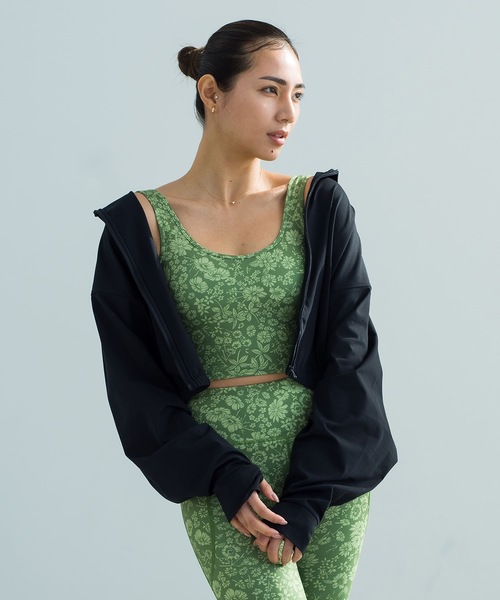 Hurley （ハーレー）の「W UTILITY DOLMAN FZ HOODIE  ハーレーレディースパーカー　水陸両用　ラッシュパーカー（パーカー・レディース・ブラック/カーキ・SMALL/MEDIUM）」の11枚目の写真