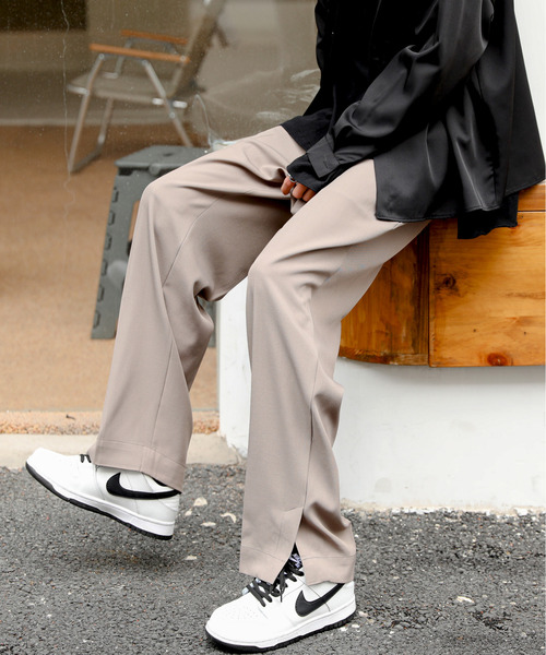 neos(ネオス)の「【neos -addictive design-】ルーズシルエット 裾スリット ストレッチ スラックス ワイドパンツ(スラックス・メンズ・オフホワイト/ブラック/グレー/ベージュ・MEDIUM/LARGE/X-LARGE)」の8枚目の写真