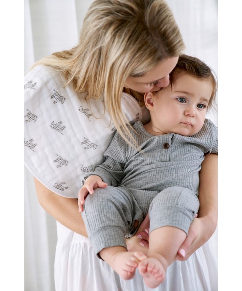 aden + anais （エイデンアンドアネイ）の「オーガニックバーピービブよだれかけ2枚入り アニマル・キングダム ABBO20004 animal kingdom（スタイ/よだれかけ・キッズ・アニマル・FREE）」の7枚目の写真