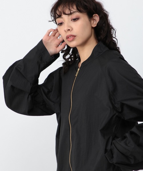 OFAKIND(オフアカインド)の「OFAKIND / エアーナイロンブルゾン(ブルゾン・レディース・ブラック/グレイッシュベージュ・0/1)」の6枚目の写真