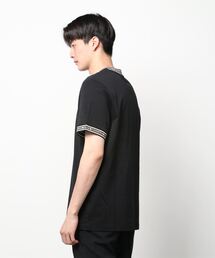 MICHAEL KORS（マイケルコース）の「MKロゴ テープ Tシャツ（T