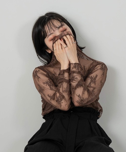 lawgy（ラウジー）の「see through lace tops（Tシャツ/カットソー・レディース・ホワイト/アイボリー/ベージュ/ブラウン/サックスブルー/ブラック・FREE）」の12枚目の写真