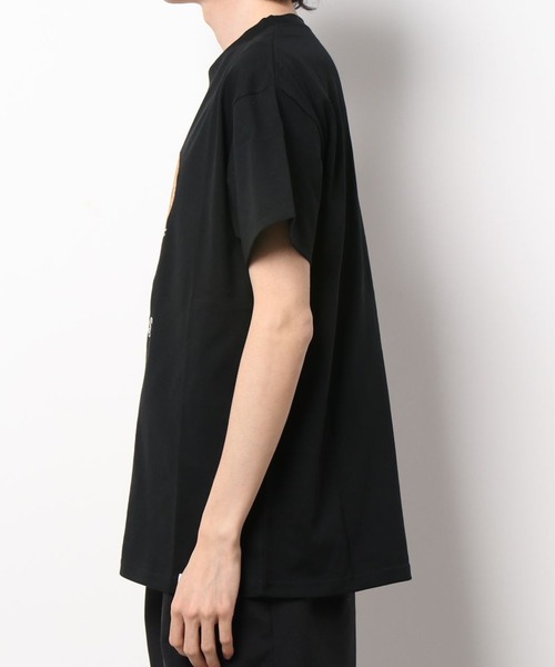 L.H.P（エルエイチピー）の「ROUUIS/ルイス/RUUIS SS TEE（Tシャツ/カットソー・メンズ・ブラック/オフホワイト・MEDIUM/LARGE/X-LARGE）」の7枚目の写真