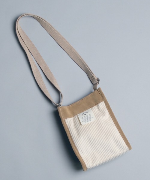 CONVERSE（コンバース）の「【CONVERSE/コンバース】CORDUROY MINI SHOULDER BAG　コーデュロイミニショルダーバッグ（ショルダーバッグ・レディース・ブラック/オフホワイト/ライトブラウン・FREE）」の19枚目の写真