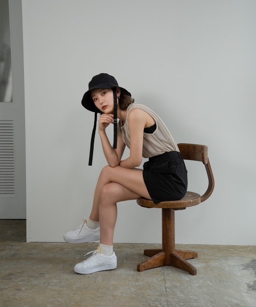 lawgy（ラウジー）の「buckle design hat（ハット・レディース・ブラック/ベージュ/アイボリー・FREE）」の6枚目の写真