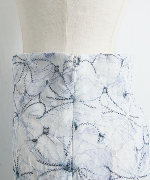 tocco closet（トッコ　クローゼット）の「フラワー刺繍×フラワープリントマーメイドスカート（スカート・レディース・ピンク/ブルー・M）」の14枚目の写真