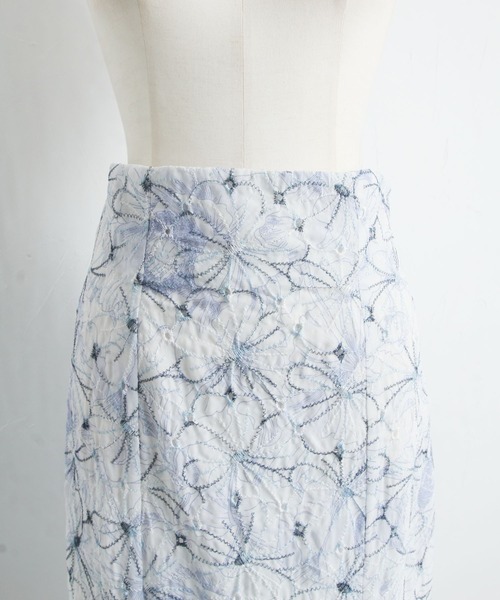 tocco closet（トッコ　クローゼット）の「フラワー刺繍×フラワープリントマーメイドスカート（スカート・レディース・ピンク/ブルー・M）」の10枚目の写真