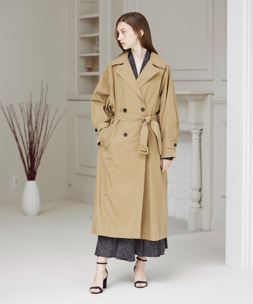 INED CLARO(イネドクラロ)の「オーバーサイズトレンチコート(トレンチコート・レディース・ブラック/キャメル・フリー)」の12枚目の写真