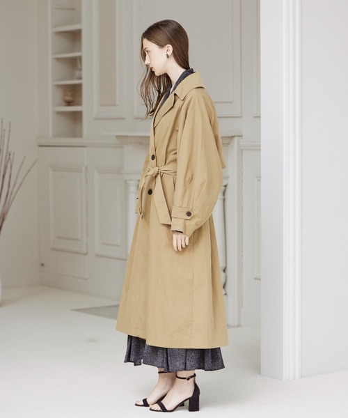 INED CLARO(イネドクラロ)の「オーバーサイズトレンチコート(トレンチコート・レディース・ブラック/キャメル・フリー)」の18枚目の写真