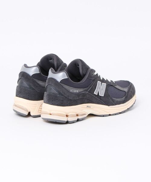 NEW BALANCE(ニューバランス)の「New Balance | M2002R MEN(スニーカー・メンズ・ダークネイビー・26/28/27.5cm/26.5cm/27)」の2枚目の写真
