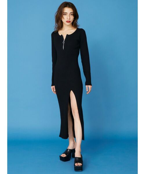 EVRIS(エヴリス)の「スクエアトゥチャンキーヒールサンダル(サンダル・レディース・ブラック/マスタード/ホワイト・SMALL/MEDIUM/LARGE)」の4枚目の写真