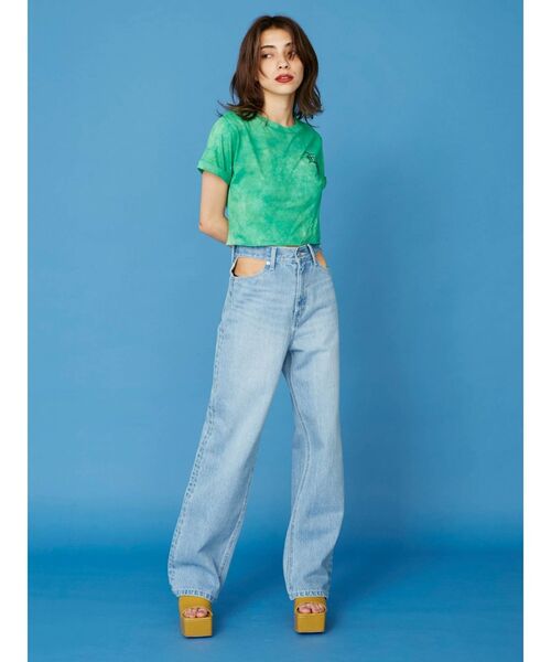 EVRIS(エヴリス)の「スクエアトゥチャンキーヒールサンダル(サンダル・レディース・ブラック/マスタード/ホワイト・SMALL/MEDIUM/LARGE)」の12枚目の写真