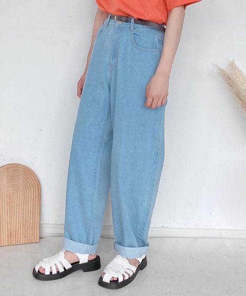 AS KNOW AS plus（アズノゥアズプラス）の「●ベルト付ゆるるカーブパンツ（デニムパンツ・レディース・キナリ/ブラック/ブラウン/グリーン/サックスブルー/レッド・FREE）」の7枚目の写真