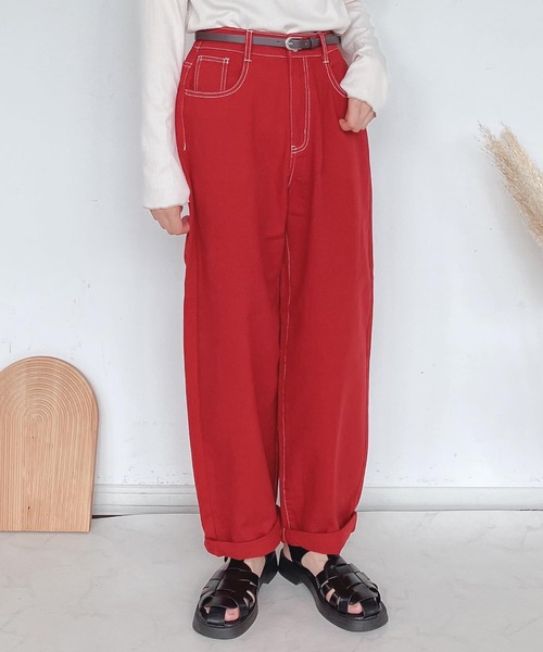 AS KNOW AS plus（アズノゥアズプラス）の「●ベルト付ゆるるカーブパンツ（デニムパンツ・レディース・キナリ/ブラック/ブラウン/グリーン/サックスブルー/レッド・FREE）」の16枚目の写真