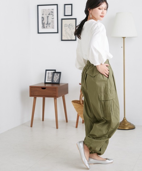 OMNES(オムネス)の「袖ボリューム5分袖Tシャツ(Tシャツ/カットソー・レディース・ホワイト/ライトグレー/ブラック/ピンク・FREE)」の8枚目の写真