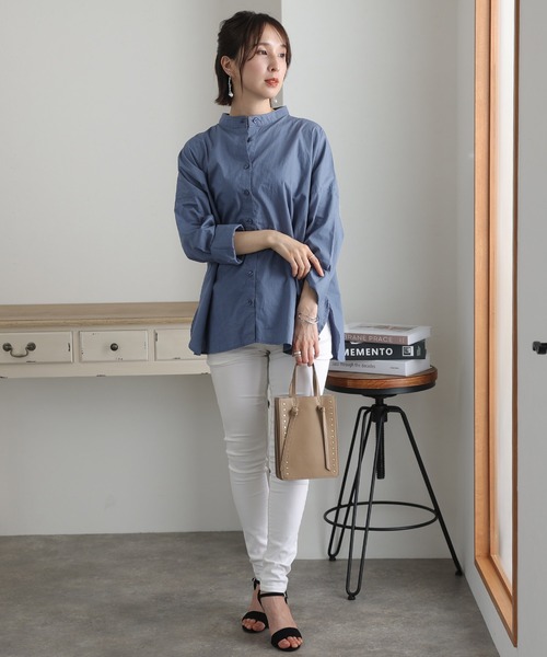 ElegChic（エレグシック）の「プレーンスリーブルーズシャツ（シャツ/ブラウス・レディース・オフホワイト/ライトグレー/ブラック/グレイッシュブルー・M/4L/XL）」の20枚目の写真