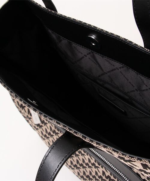 MICHAEL KORS（マイケルコース）の「KENLY NS トート ラージ（トート
