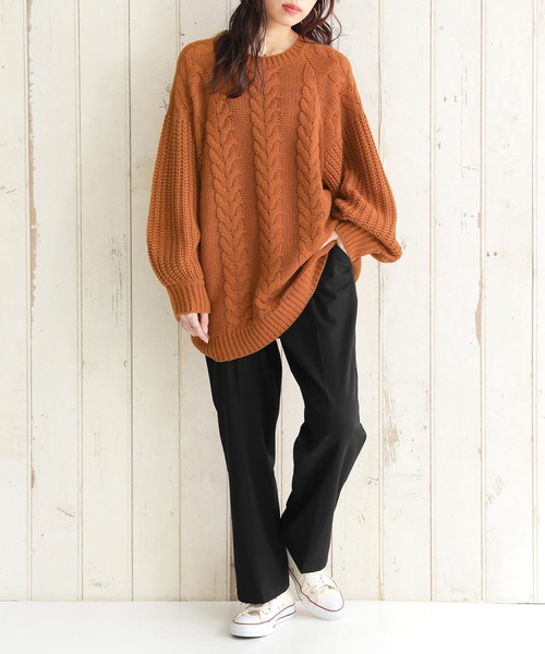 osharewalker（オシャレウォーカー）の「【廃盤】『ボリューム袖ケーブルチュニックニット』（ニット/セーター・レディース・テラコッタ/カーキ/ブラック・FREE）」の5枚目の写真
