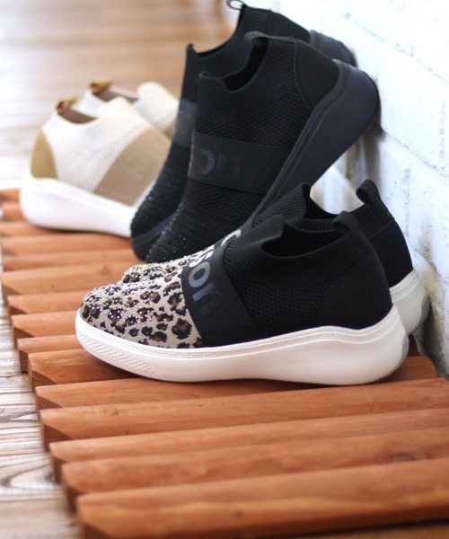 kitson（キットソン）の「KITSON 超軽量　ニットスニーカー/hsky（スニーカー・レディース・ブラック/ベージュ/レオパード・SMALL/MEDIUM/LARGE/X-LARGE）」の6枚目の写真