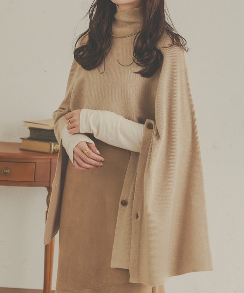 Ambre Neige(アンブルネージュ)の「リブニットハイネックポンチョ/【WEB/EC限定商品】(ニット/セーター・レディース・アイボリー/モカ/ベージュ・FREE)」の2枚目の写真
