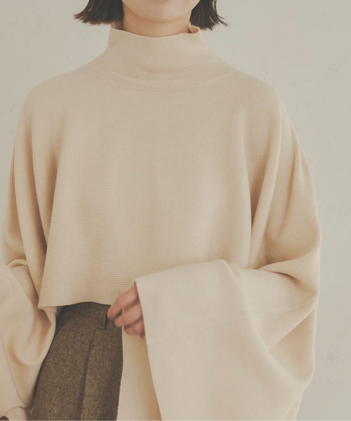 Ambre Neige(アンブルネージュ)の「リブニットハイネックポンチョ/【WEB/EC限定商品】(ニット/セーター・レディース・アイボリー/モカ/ベージュ・FREE)」の4枚目の写真