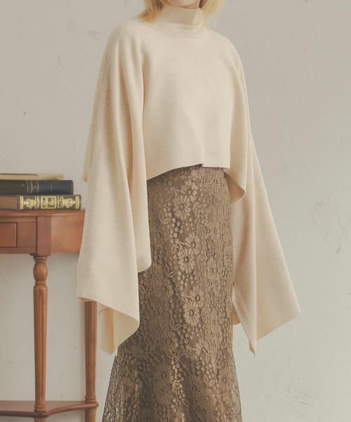 Ambre Neige(アンブルネージュ)の「リブニットハイネックポンチョ/【WEB/EC限定商品】(ニット/セーター・レディース・アイボリー/モカ/ベージュ・FREE)」の8枚目の写真