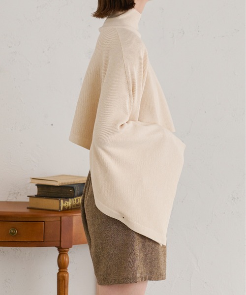 Ambre Neige(アンブルネージュ)の「リブニットハイネックポンチョ/【WEB/EC限定商品】(ニット/セーター・レディース・アイボリー/モカ/ベージュ・FREE)」の20枚目の写真