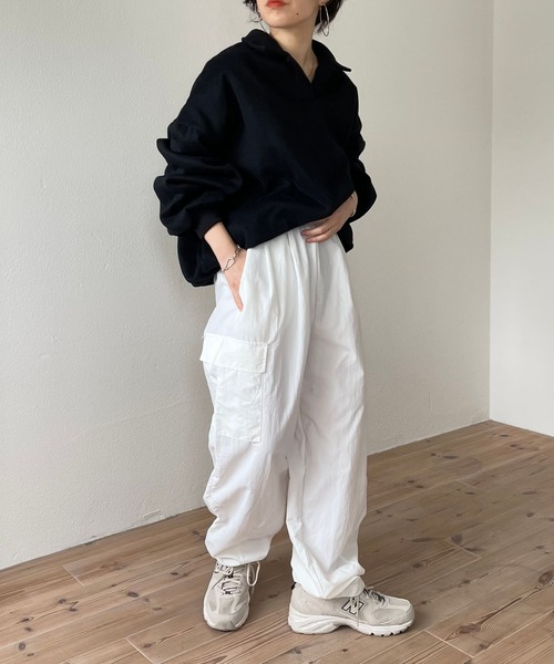 wee9s（ウィークス）の「over size volume sleeve sweat / オーバーサイズボリュームスリーブスウェット（スウェット・レディース・ブラック/グレー/スカイブルー/ネイビー/レッド・FREE）」の6枚目の写真