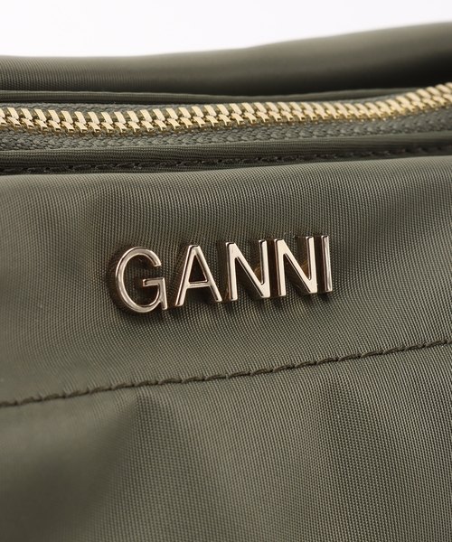 GANNI（ガニー）の「【GANNI / ガニー】Pillow Baguette：バッグ（ハンドバッグ・レディース・ブラック/ピンク/カーキ・FREE）」の15枚目の写真