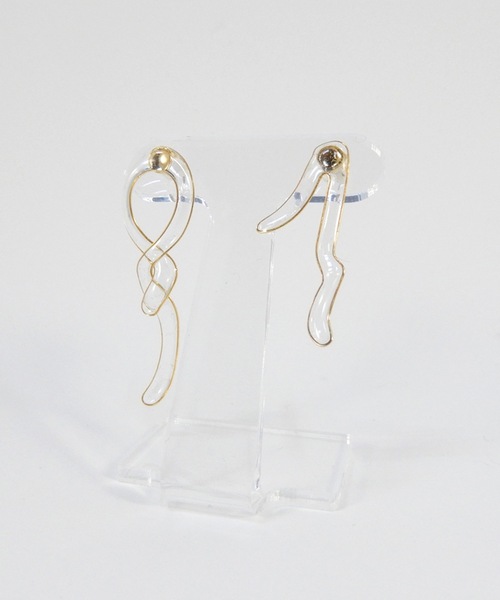 The Rule(ザルール)の「The Rule ザルール : RRR initial pierced earring : イニシャル ピアス(ピアス(両耳用)・レディース・クリア/ブラウン/ベージュ・FREE)」の6枚目の写真