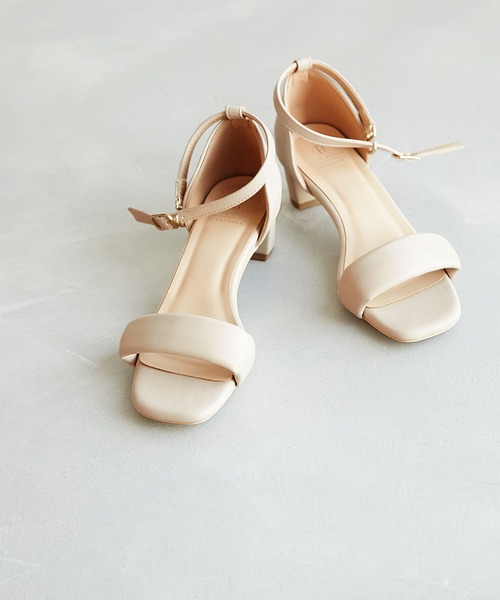 ROPE' PICNIC（ロペピクニック）の「パデットバーストラップアンクルサンダル（サンダル・レディース・ブラック/ベージュ系その他/ネイビー・23.0cm/23.5cm/24.0cm/24.5cm）」の2枚目の写真