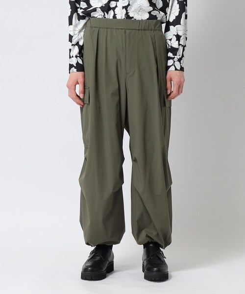 tk.TAKEO KIKUCHI(ティーケータケオキクチ)の「◆バギーカーゴパンツ(その他パンツ・メンズ・ブラック/ダークグリーン/オフホワイト・01/02/03)」の7枚目の写真