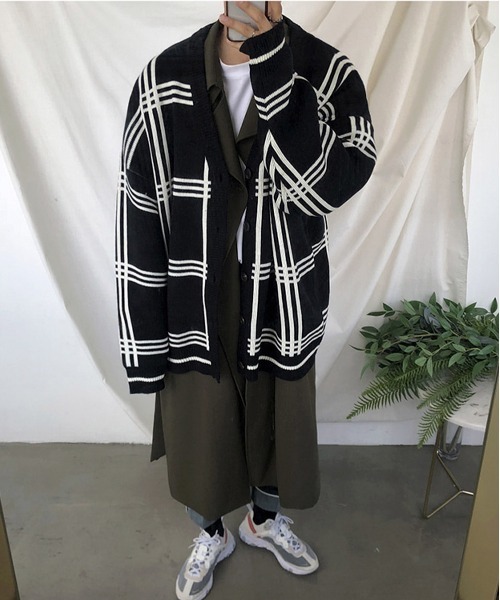 NEW GENTLEMAN（ニュージェントルマン）の「クロスオーバー ルーズカーディガン（カーディガン/ボレロ・メンズ・ブラック/ベージュ・M/L）」の3枚目の写真