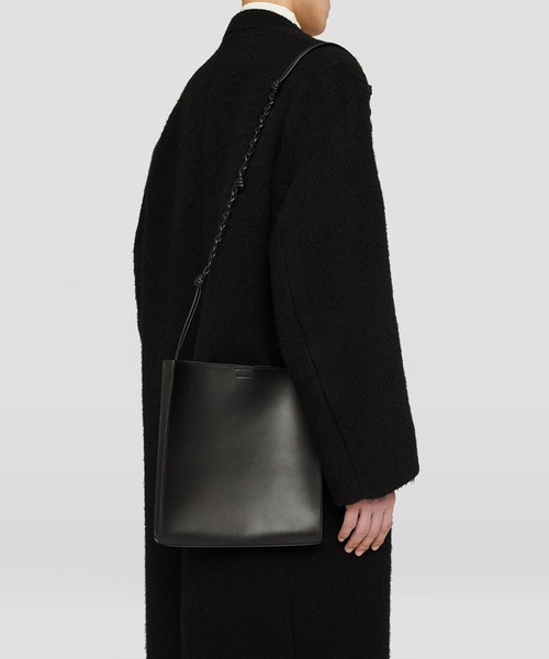 JIL SANDER(ジルサンダー)の「TANGLE MD(ショルダーバッグ・メンズ・ブラック/グレー系/ブラック系/ブラック×ブラック・UNI/SMALL)」の6枚目の写真