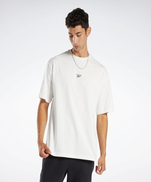 Reebok(リーボック)の「Tシャツ / CL WDE TEE(Tシャツ/カットソー・メンズ・ホワイト/ブラック・X-LARGE/XX-LARGE/XXX-LARGE/LARGE/MEDIUM/SMALL)」の1枚目の写真